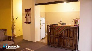 نمای آشپزخانه واحد کوچک ( 1 خوابه ) اقامتگاه بوم گردی سورگل - دیلمان - قریه ی آسیابرک